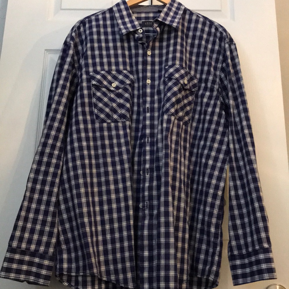 5 for 25 NWOT Gingham blue and white Mens shirt